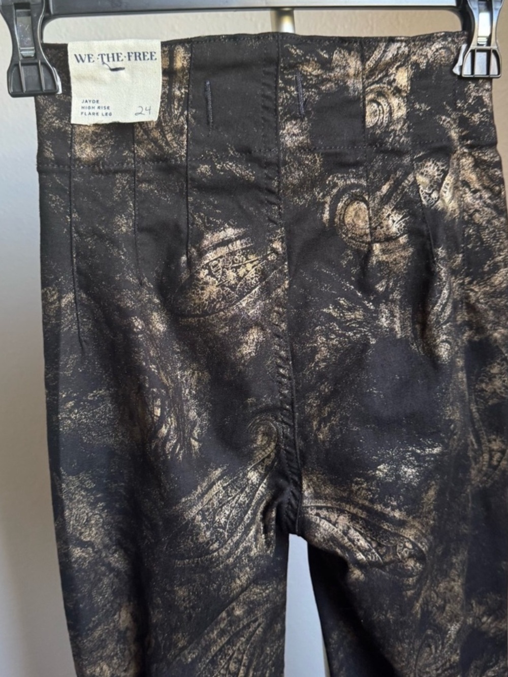 Free People Jayde Metallic High Rise Flare Leg Jeans In Black Tie Size 24 - Picture 11 of 14